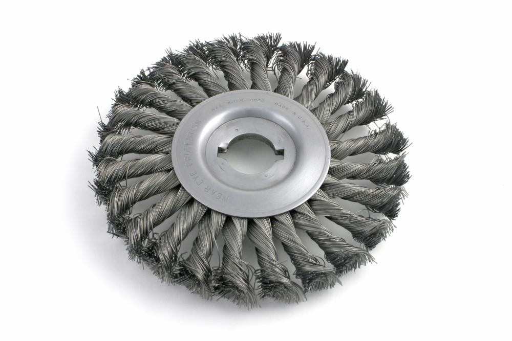 BRM B462, 6&#34; Diameter Knotted Wheel Brush, .016 Carbon Steel, 1&#34; Arbor Hole With Keyway